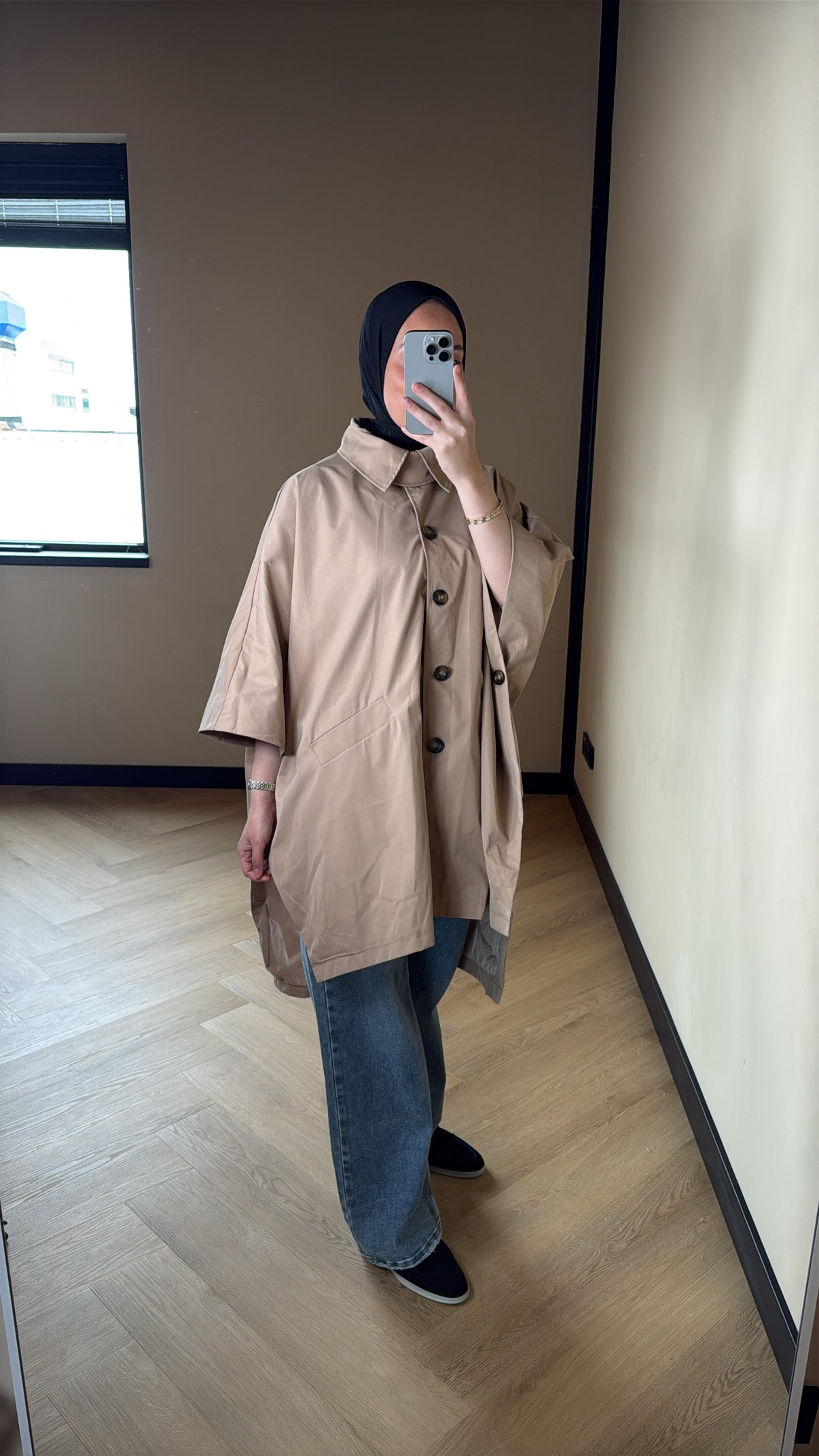 Cape Trench Maya - Camel